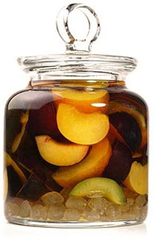 Rumtopf mit Pflaumen